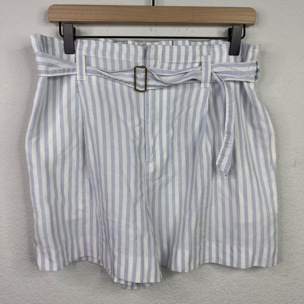 Club Monaco Shorts Women 10 Blue Striped Linen Blend Paperbag Coastal Minimalist